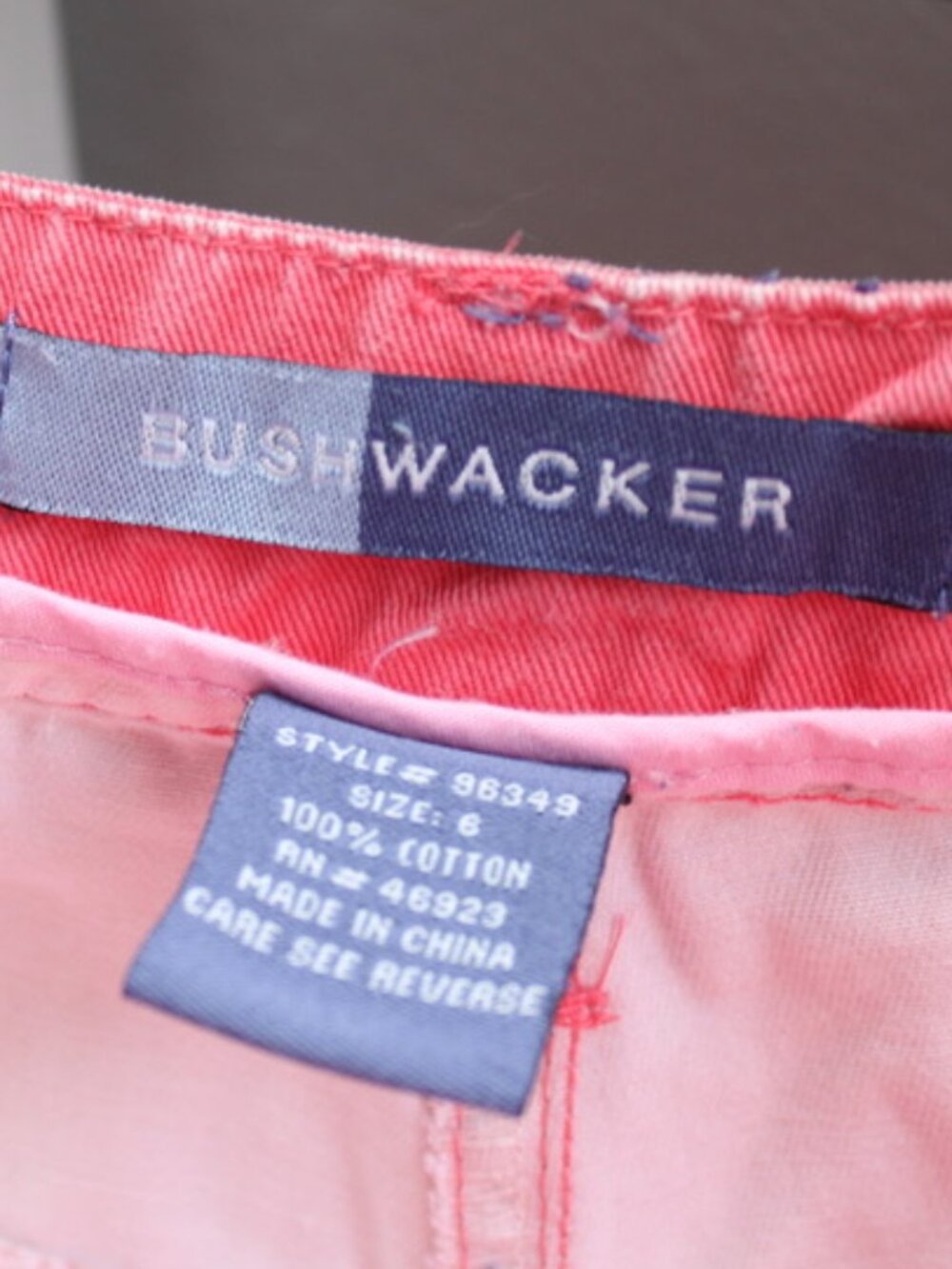 Bushwacker Pink Peachy Vintage Y2K Capri Cropped Cargo Utility Pants Size 10 - Picture 3 of 5
